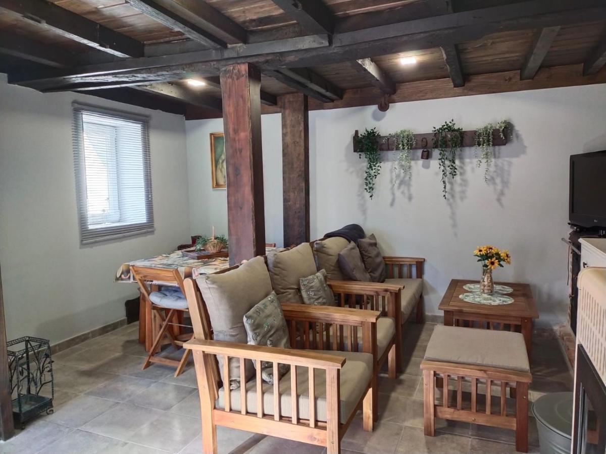 Casa Rural La Yaya Ortiguero Bagian luar foto